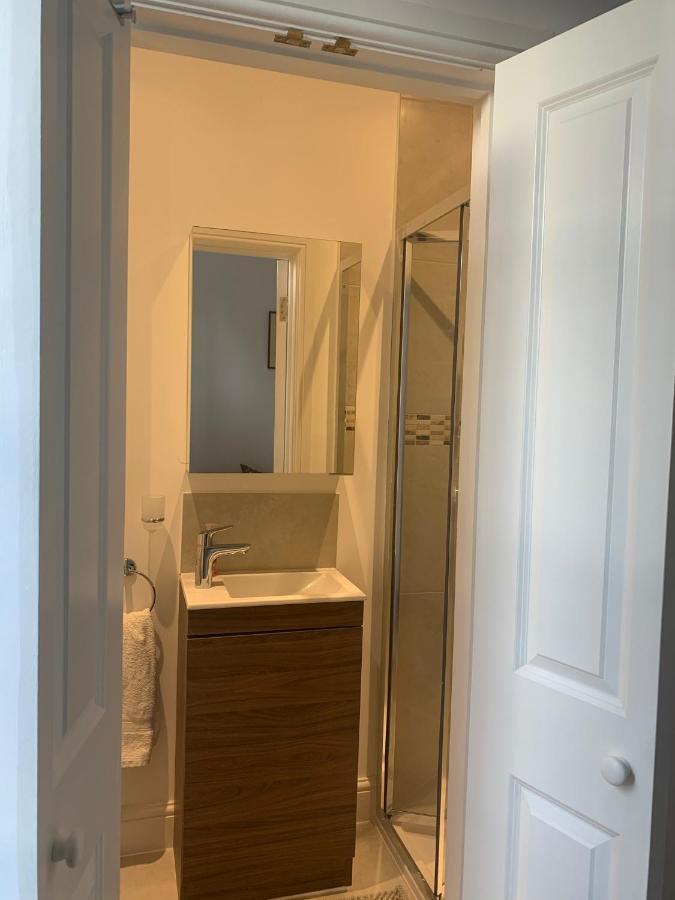 Beautiful One Bedroom Flat In The Heart Of Notting Hill Gate Лондон Экстерьер фото